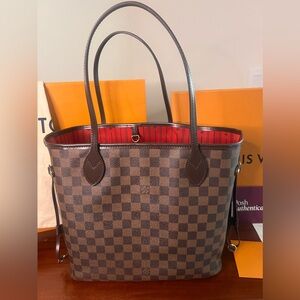 Full inclusion- EUC Louis Vuitton Damier Ebene Neverfull MM